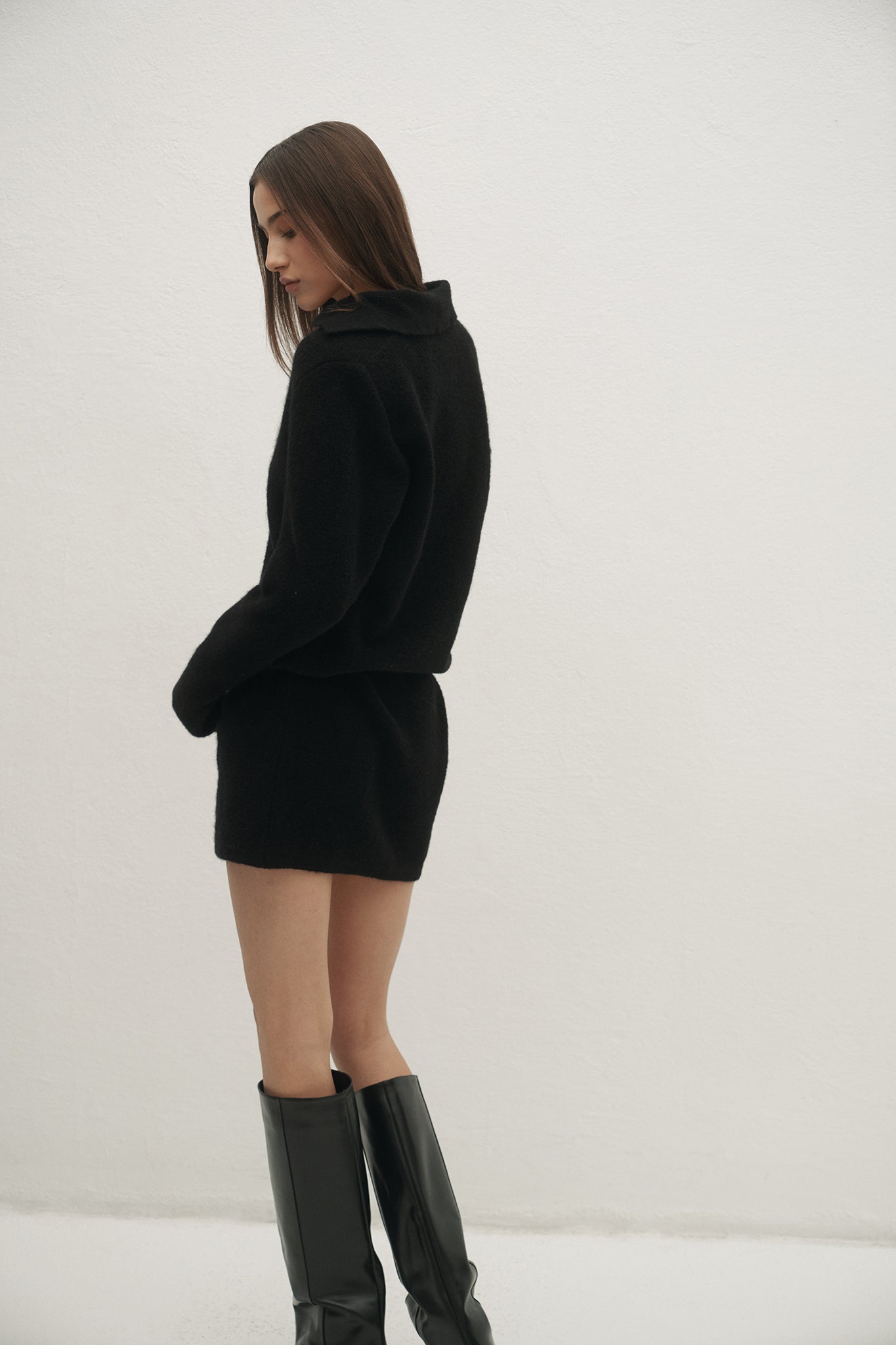 SUKIENKA MELORA BLACK LECOLLET