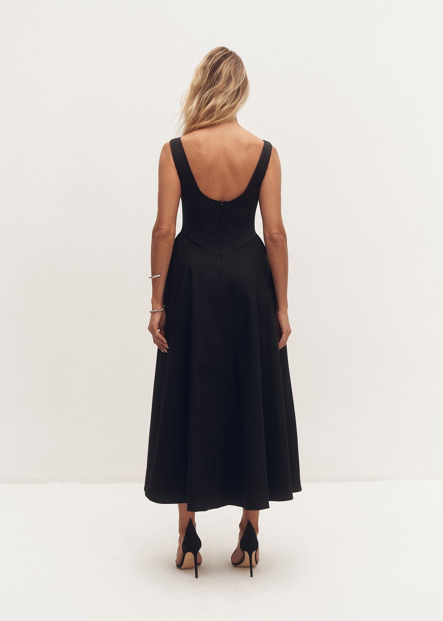 SUKIENKA VEZIA BLACK LECOLLET