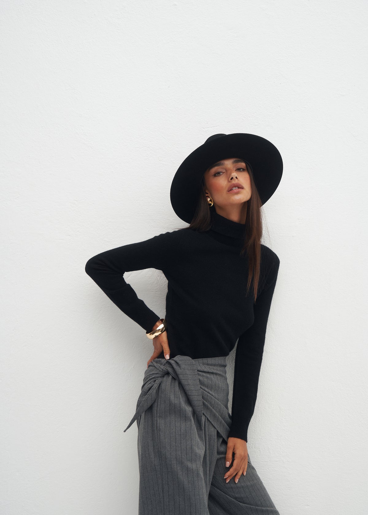 AUSTIN GREY STRIPES TROUSERS WITH SCARF