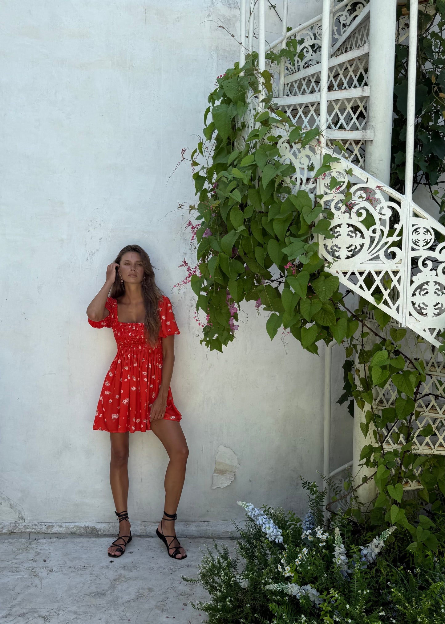 VIDA RED DAISY LECOLLET