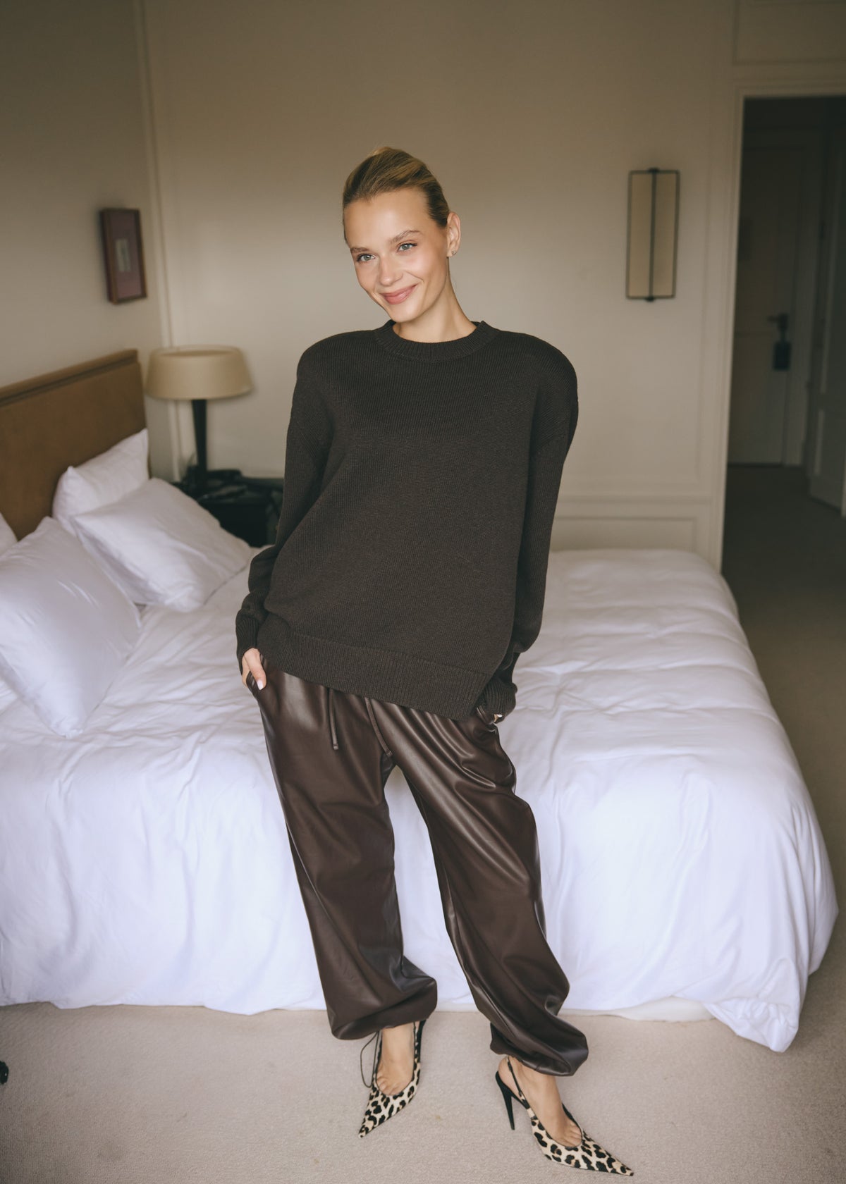 SWETER CECILIA BROWN