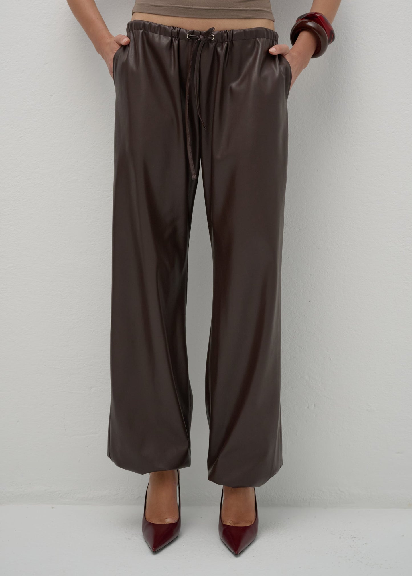 SPODNIE RONI FAUX LEATHER BROWN LECOLLET