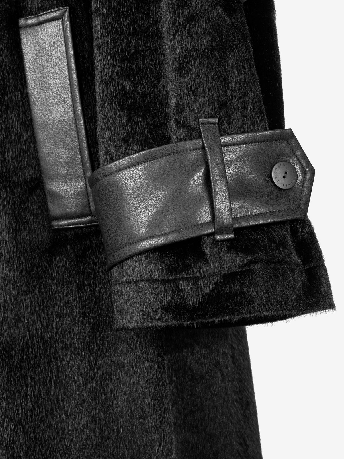 BOLD PONY HAIR BLACK COAT