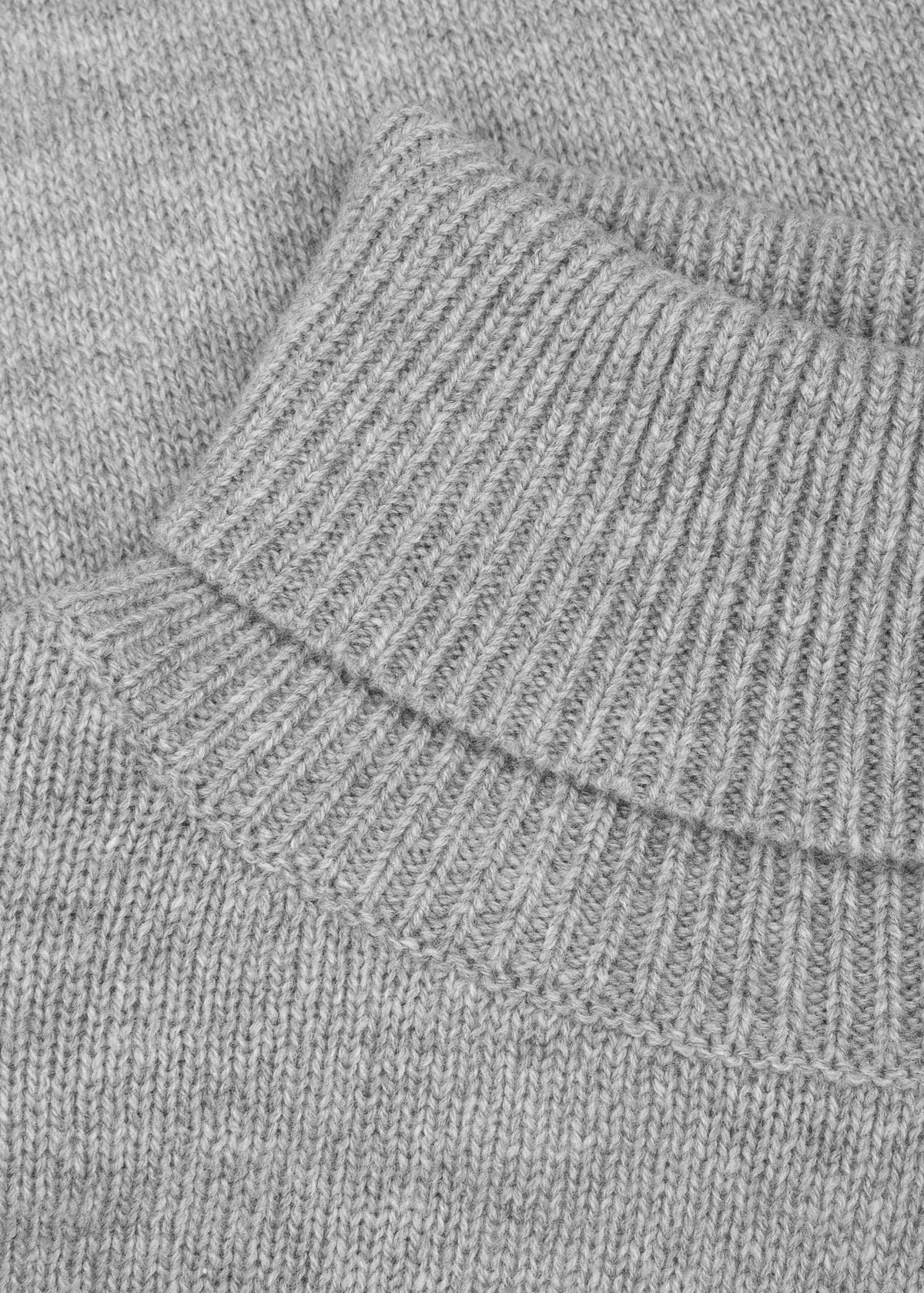 ESME TURTLENECK LIGHT GREY  